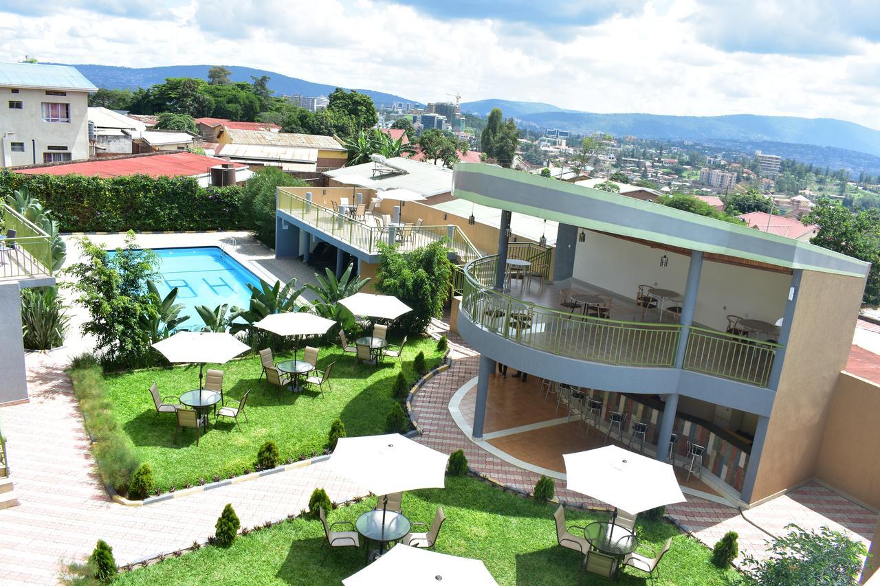 Lebanon Hotel Kigali Buitenkant foto